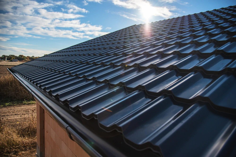 EVROmodul 700x1140mm plechová střešní krytina STORM 0,5mm lakovaný pozink RAL