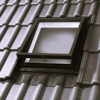 Výstupní okno Bramac Luminex ALU 44 a 60